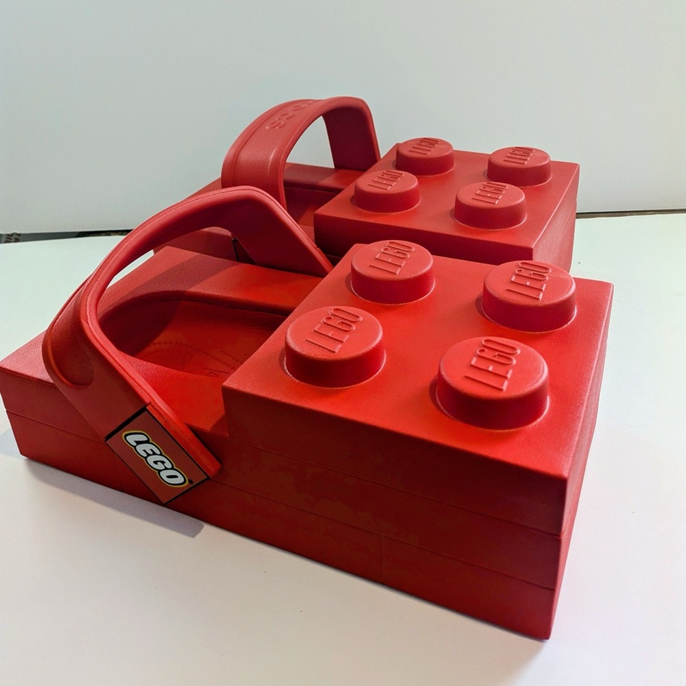 Lego Crocs Collab - Picture 7 of 11